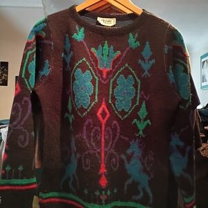 Vintage Patterned Sweater - Multicolor